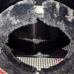 Faux Fur Black steering wheel cover with rhinstones